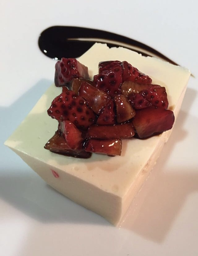 Panna cotta de frutos rojos