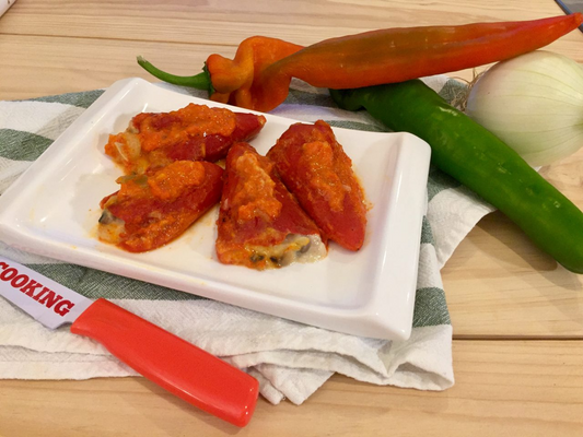 Pimientos del Piquillo rellenos de Gambas y Champiñones